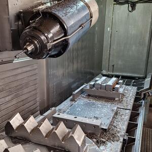 Second Hand 5 axis AXA Machine centers for Sale